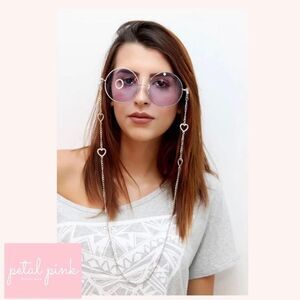 MASK CHAIN | Silvertone Open Hearts Mask / Sunglasses Chain
